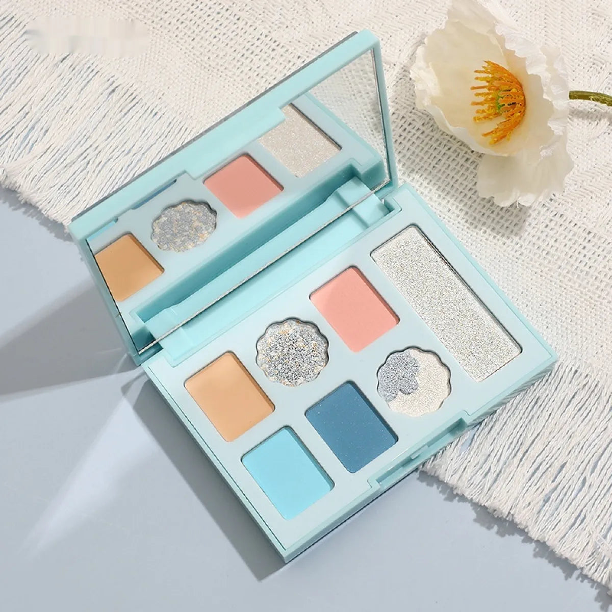 Blue Petals Matte Shimmer Eyeshadow